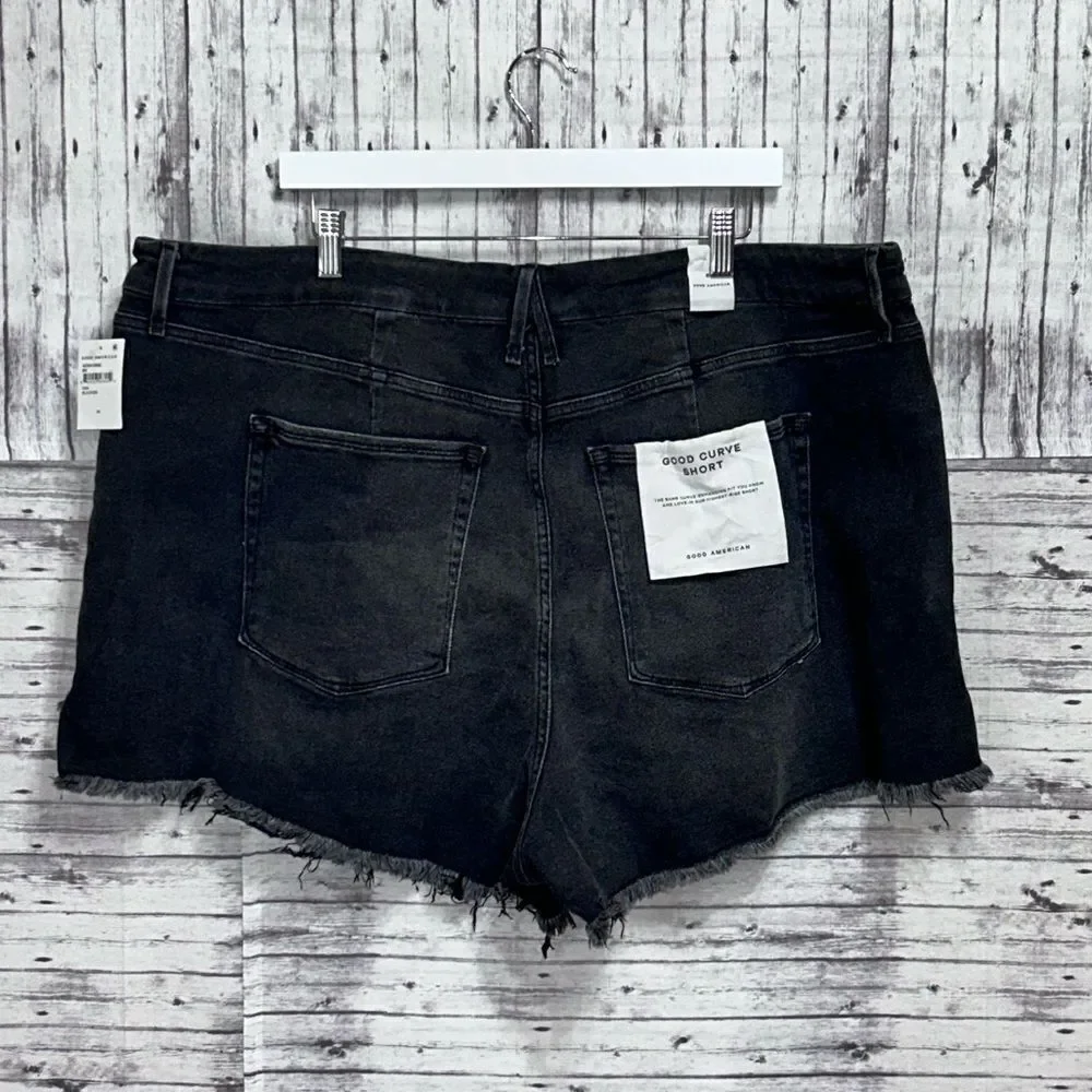 Good American Good Curve Shorts